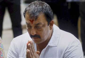 Not a single day of special remission given to Sanjay Dutt, says Home Department