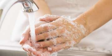 cleaning hands may help focus better