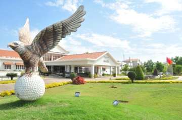 Eagleton Golf Resort told to pay Rs 982-crore penalty