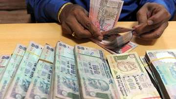 Suspicious, fake currency reports double in 2015-16  