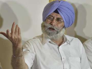 Will not vote for Meira Kumar, says AAP leader HS Phoolka