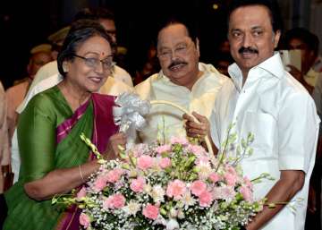 Meira Kumar appeals to Tamil Nadu MLAs, MPs to heed to 'inner voice'