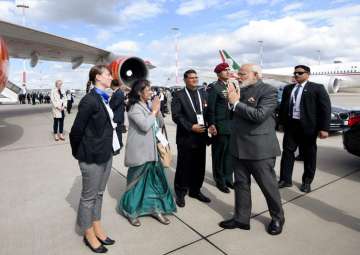 PM Modi leaves for home as G20 Summit concludes