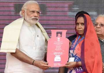 PM Modi expresses happiness on Ujjwala Yojana's success