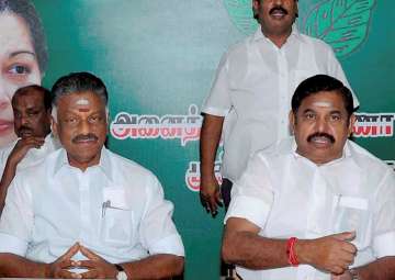 Jaya TV backs AIADMK leader Dhinakaran's camp, slams CM Palaniswami 