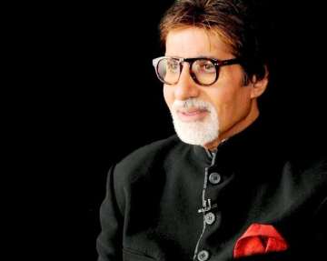Amitabh Bachchan to play slum soccer founder Vijay Barse