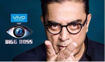 Bigg Boss Tamil Chinmayi criticizes Oviya fans Kajaal Harish enter Kamal Haasan 