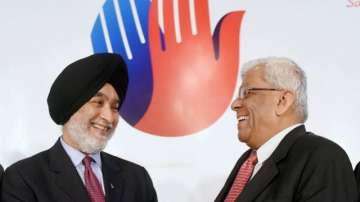 HDFC Chairman Deepak Parekh and Executive-Chairman, Max Life Analjit Singh