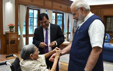 103-year old woman ties Rakhi to PM Modi