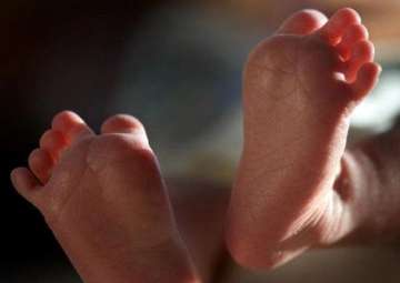 UP: Pregnant woman turned away by hospital; gives birth in e-rickshaw