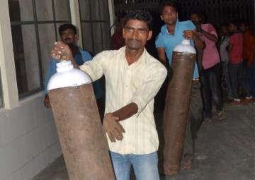 Gorakhpur: Oxygen cylinders being supplied in BRD Hospital