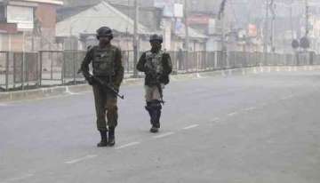 Civilian killed in clashes in Pulwama, internet services suspended