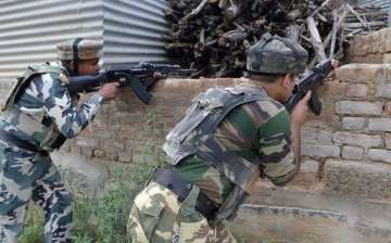 Two Army personnel, including one Major, martyred in encounter in Shopian