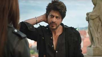SRK says home is the best place to disconnect from outside world