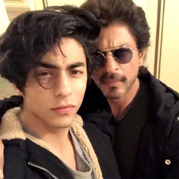 Shah Rukh Khan son Aryan flaunts his perfect abs