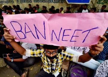 SC directs Tamil Nadu govt to ensure no more anti-NEET agitation