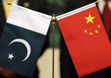 Resolve Kashmir issue bilaterally with India, China tells Pakistan