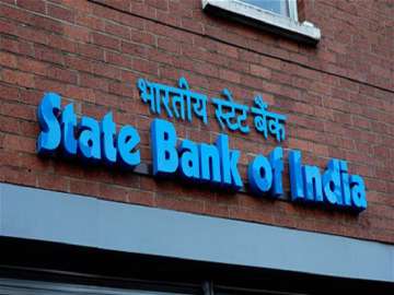 SBI lowers minimum balance requirement in savings account to Rs 3,000