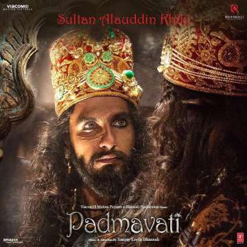 After Padmavati posters, Deepika Padukone will steal your heart with this  photoshoot – vie… | Indian bridal fashion, Bridal jewellery indian, Deepika  padukone style