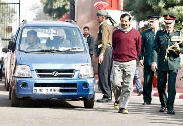 arvind kejriwal blue wagon R stolen