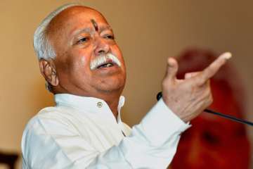 Mohan Bhagwat at annual Bharatatma Ashokji Singhal Vedic Awards 2017