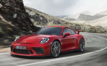 Porsche 911 GT3 launched in India at 2.31 crore