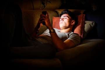 Binge watching is hampering our sleep