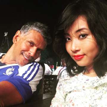 Milind Soman girlfrind