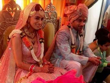 Gautam Gupta-Smriti Khanna's wedding pictures