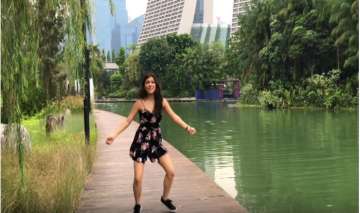 Video: This girl dancing in Judwaa 2 Aa Toh Sahi song is the best thing on internet today