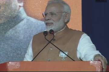 PM Modi in Kamrej: 'People will not accept Congress' anti-Gujarat mentality'