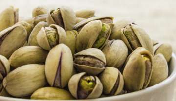 pistachio peanuts for brain