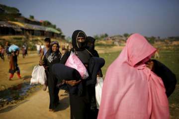 Rohingya Muslim women 