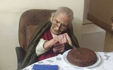 107-year-old woman in Bangaluru finds Rahul Gandhi "handsome", wishes to meet him.