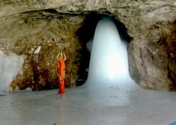 No restriction on chanting of mantras, singing of bhajans inside Amarnath cave shrine, clarifies NGT
