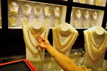 Globally, gold rose 0.14 per cent to USD 1,284.80 an ounce and silver by 0.27 per cent to USD 16.57 an ounce in Singapore.