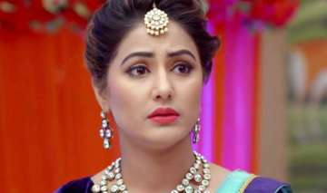  Hina Khan gets emotional remembering Yeh Rishta Kya Kehlata Hai days in Bigg Boss 11