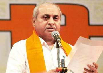 Hardik Patels asks sulking Gujarat Deputy CM Nitin Patel to quit, join Congress