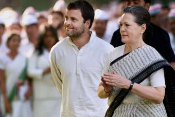 Rahul joins Sonia Gandhi in Goa for New Year celebrations