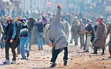Spike in young Kashmiris joining militancy in 2017