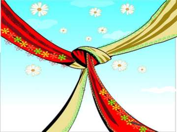 Villagers in UP make minor couple tie nuptial knot, video goes viral
