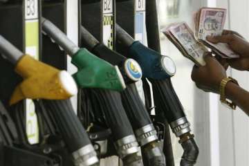 Petrol price crosses Rs 80-per-litre mark in Mumbai, Rs 72 in Delhi 