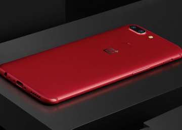 OnePlus 5T 'Lava Red' edition launched in India for Rs 37,999