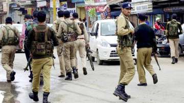 Srinagar: Pune-based woman planning 'fidayeen'  attack during R-Day celebrations, high alert issued