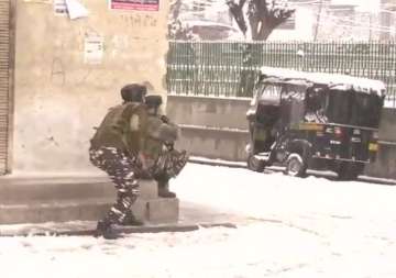 Terrorist attack on Srinagar CRPF camp: One soldier martyred, gun battle on