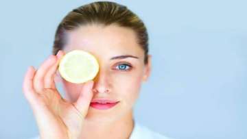 Expert tips to get rid of puffy eyes