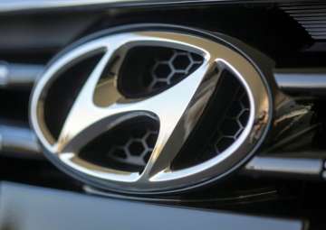 Hyundai unveils Nexo, Ioniq EVs at India-Korea Business Summit
