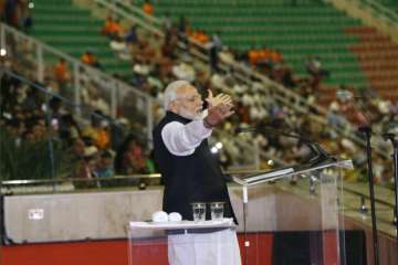 PM Modi addresses Indian diaspora in Oman