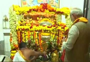 PM Modi visits 125-year-old Shiva temple in Oman 