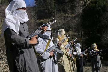 Around 400 Pakistani terrorists ready to infiltrate into India, warns Army